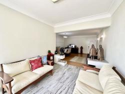 Apartamento para Venda em Santos - 2
